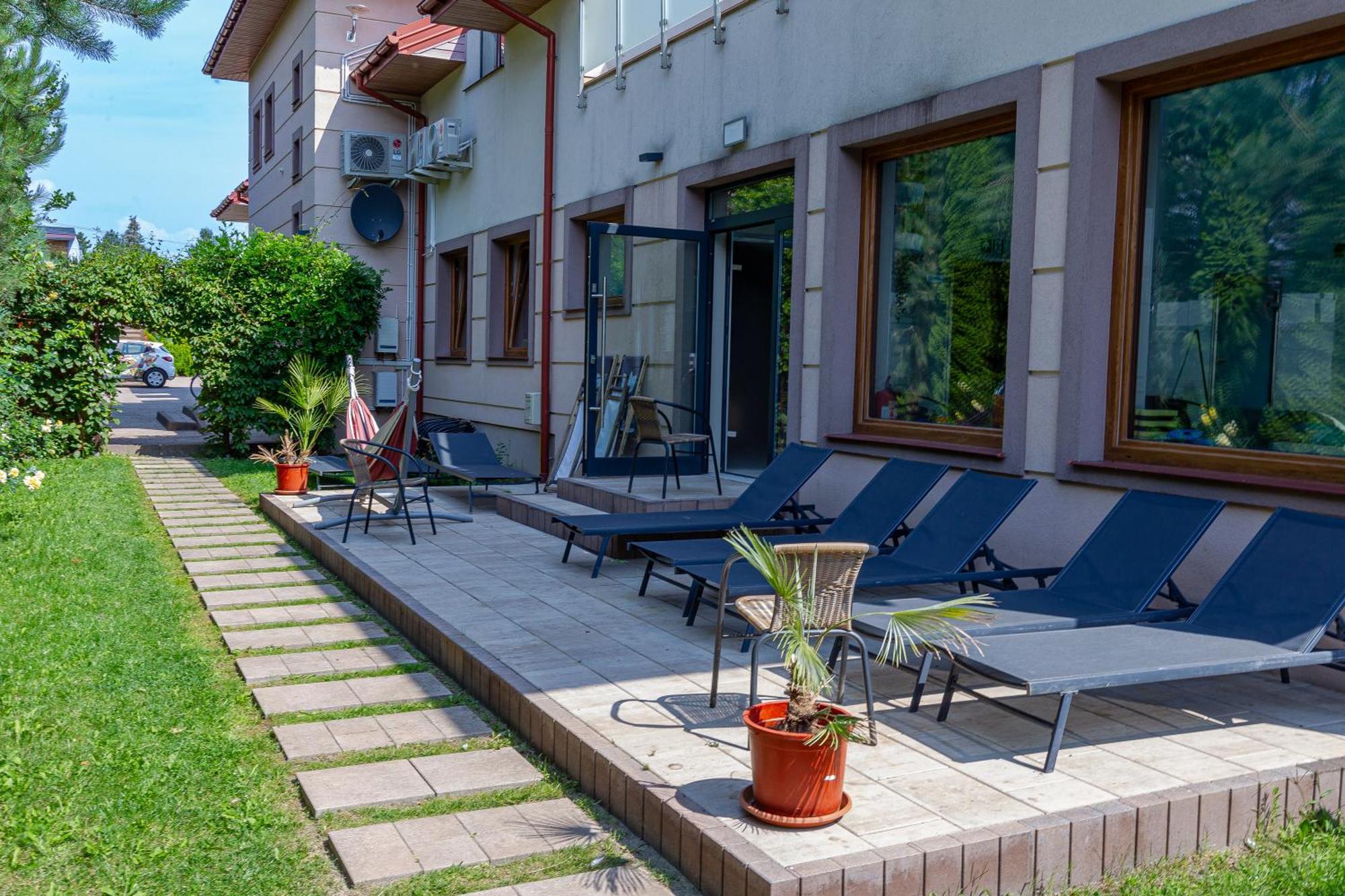 Medical Spa Kwiatowa Leczyca Exterior photo